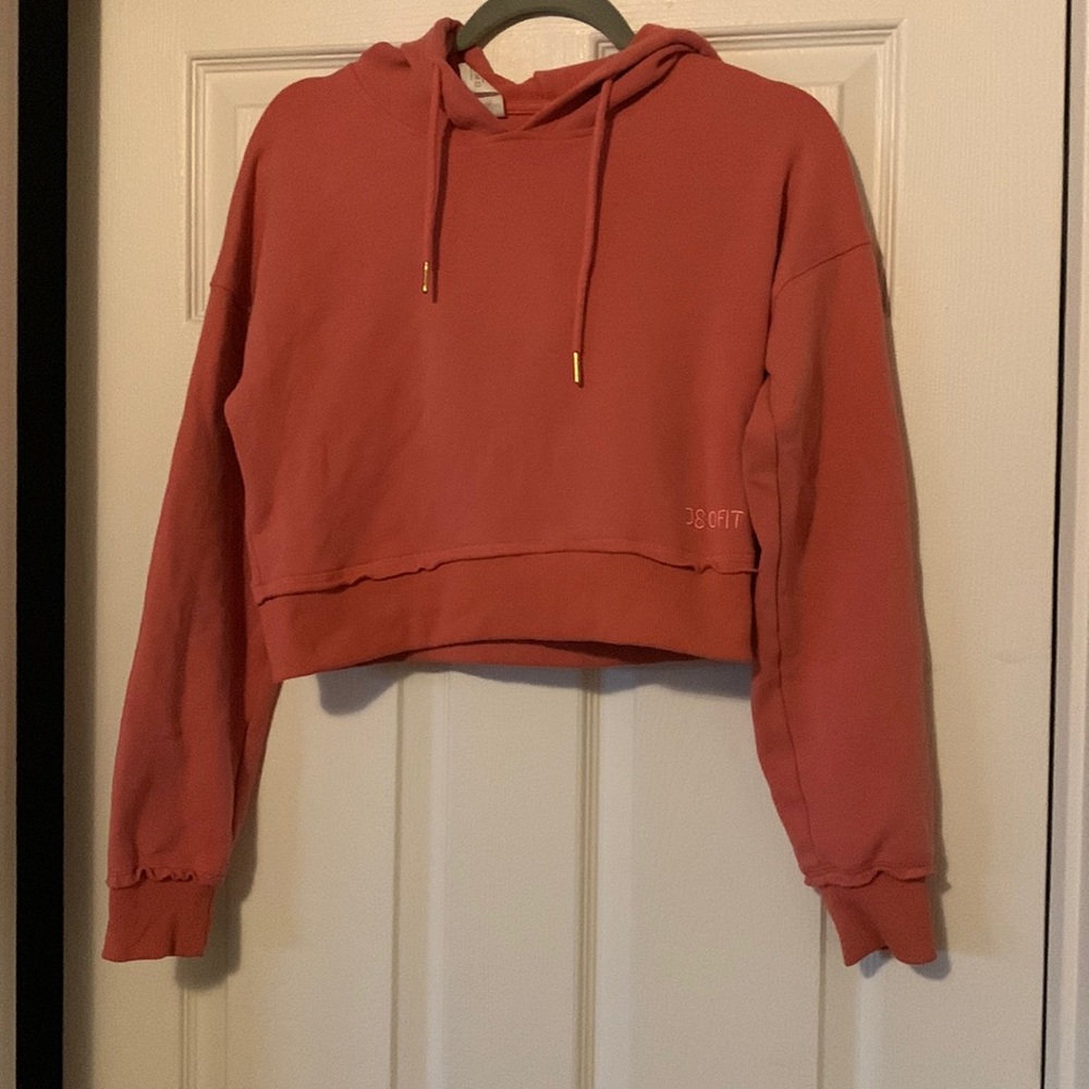 J80FIT Carry On Crop